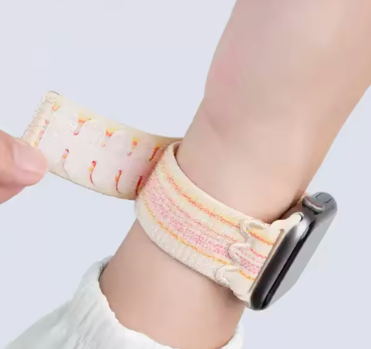 Velvoo Nylon Sport Loop Armband Kompatibel mit Apple Watch, Ersatz Sport Uhrenarmband für iWatch Unisex